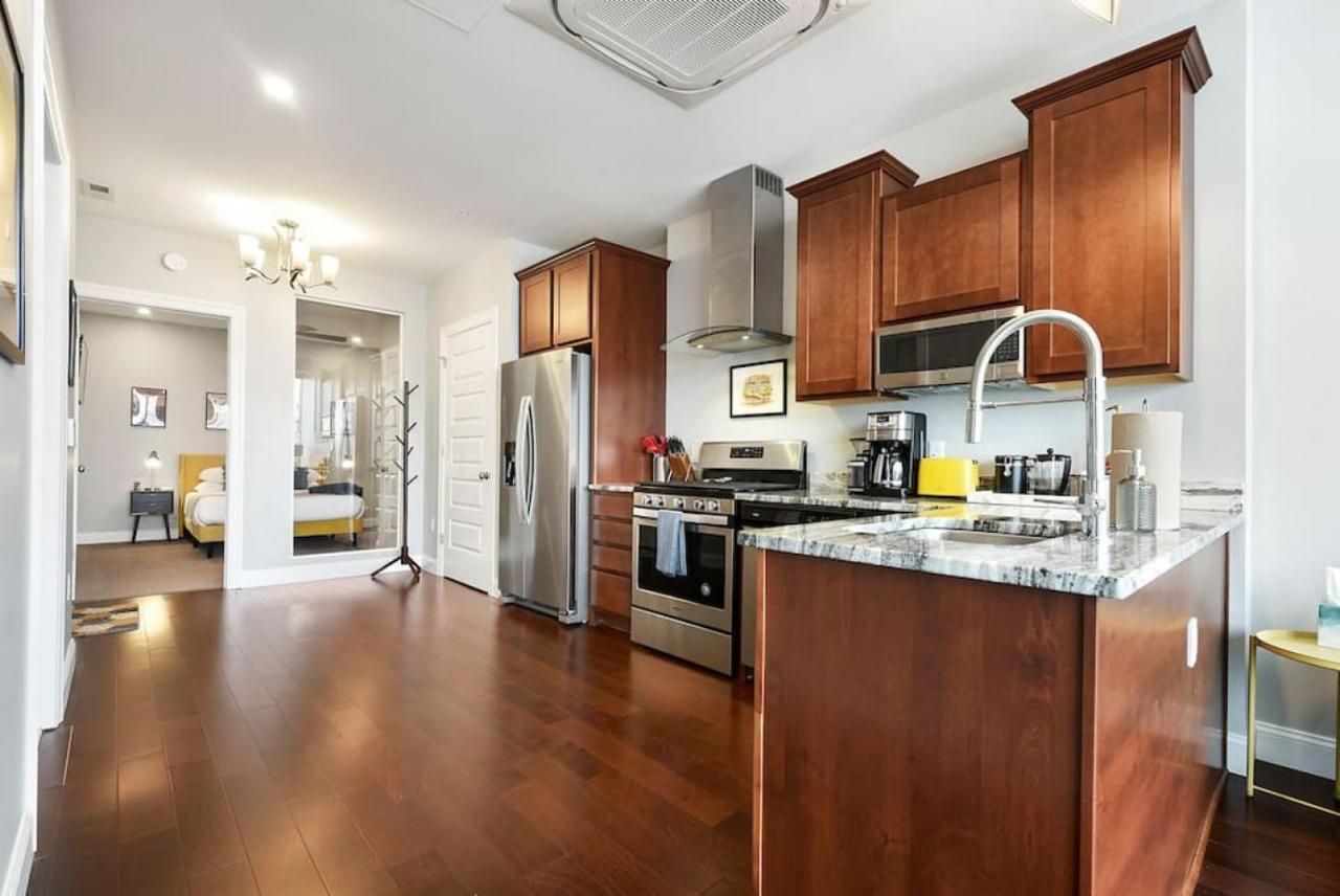 Hostwise Stays - The Washington At Chatham - Free Parking, Private Gym, Skyline Views! Pittsburgh Bagian luar foto